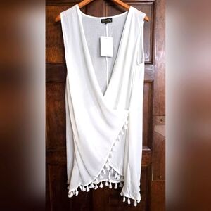 NWT - WHITE Athena Wrap Dress SIZE Large